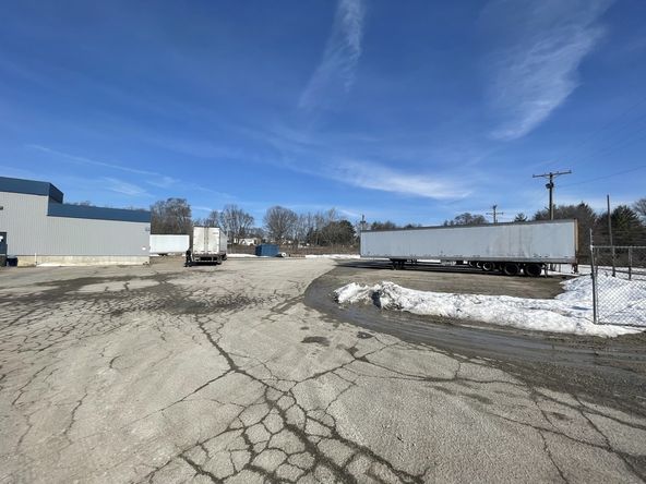 588 W 7th St, Peru, IN 46970